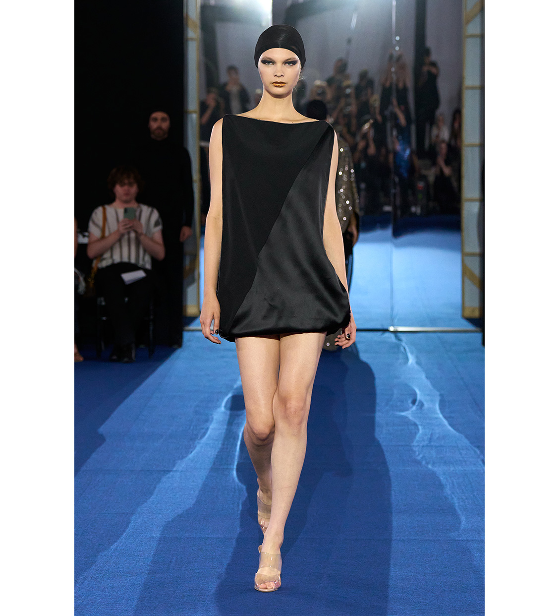 Look 11