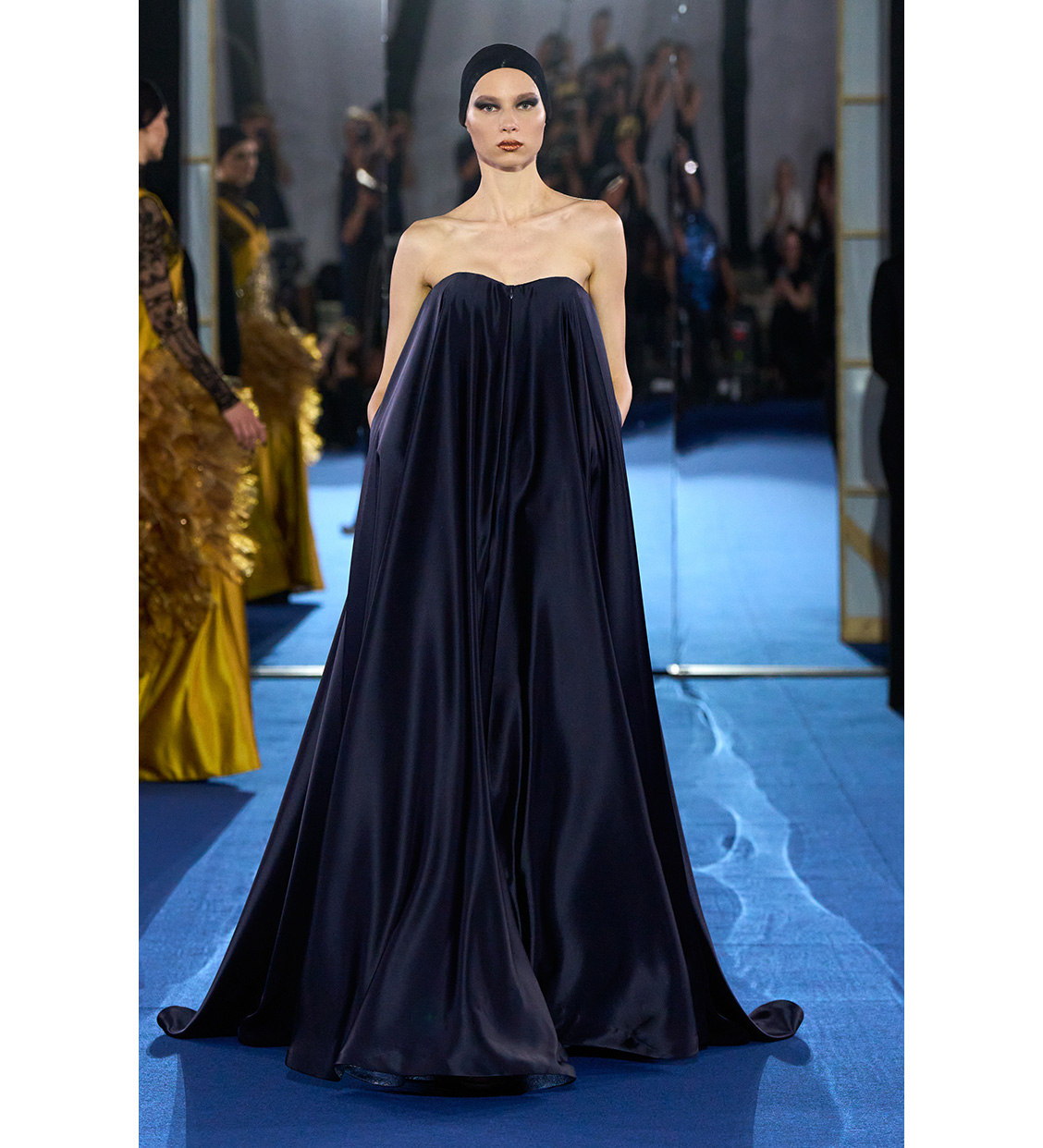 Look 19