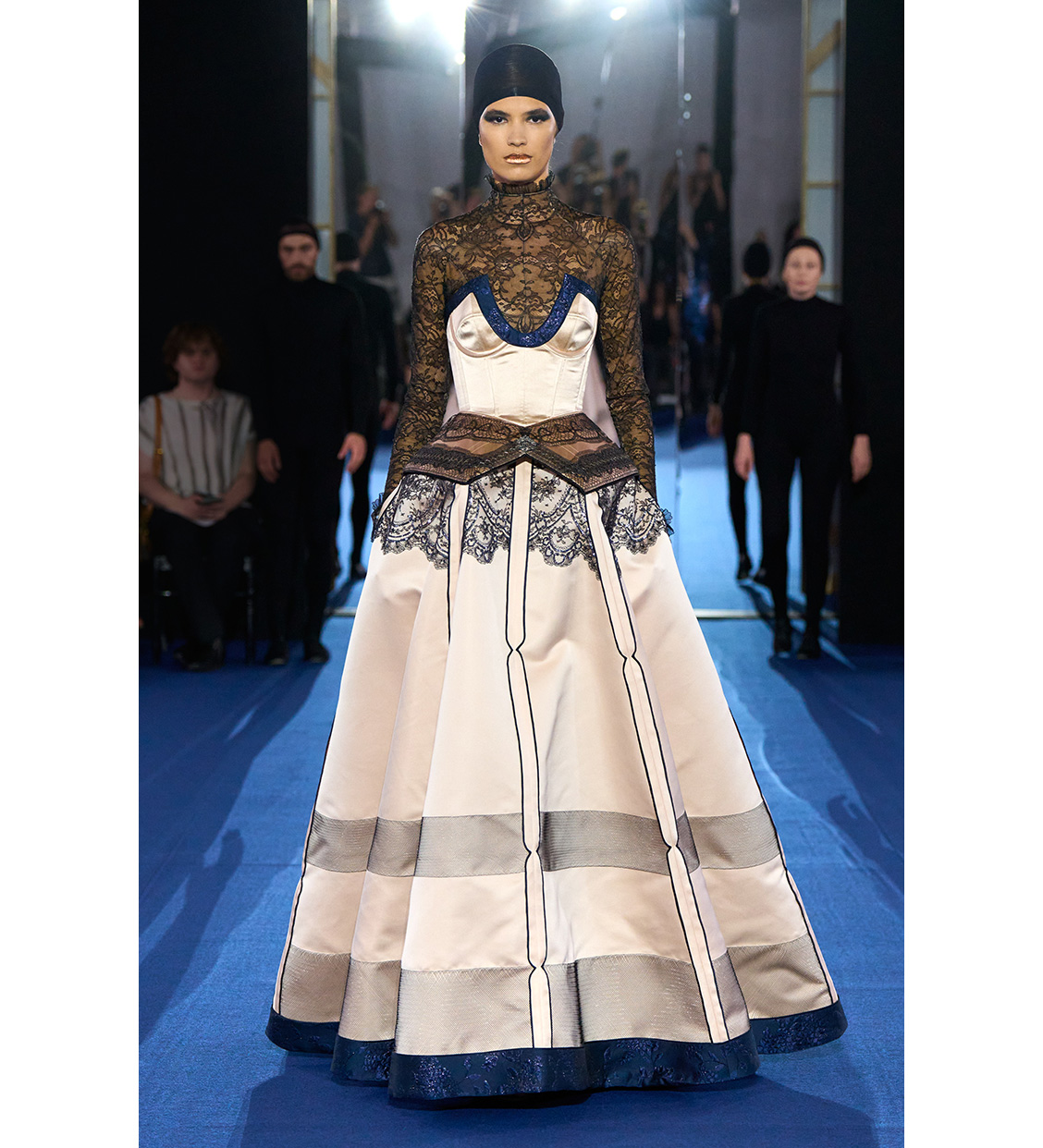 Look 24