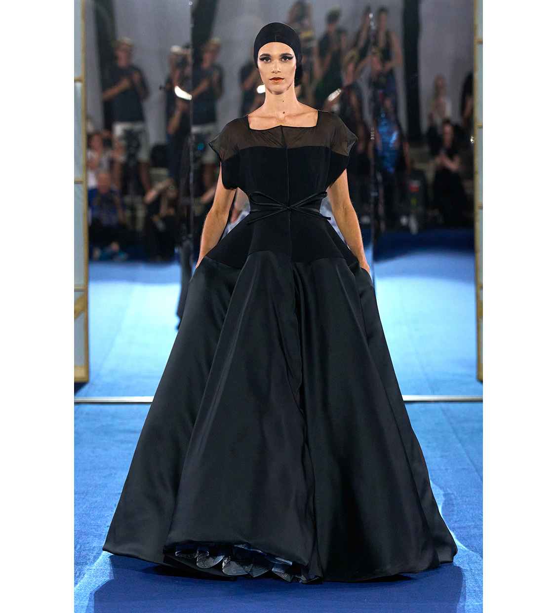 Look 27