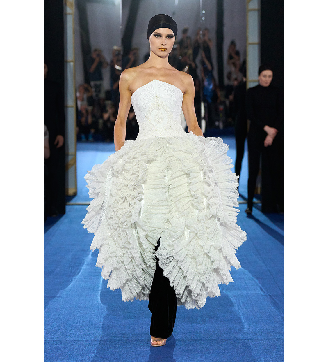 Look 30